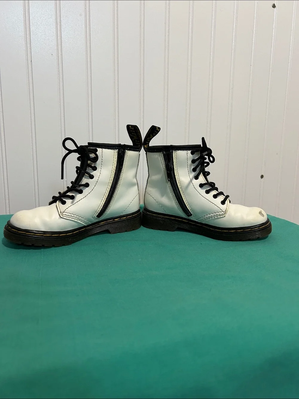 Dr. Martens White Kids Lace-Up Combat Boots with Black Accents Sz: 9